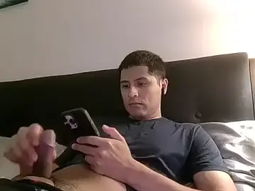 Stripchat Live Sex Cam of PerroDemonioHot