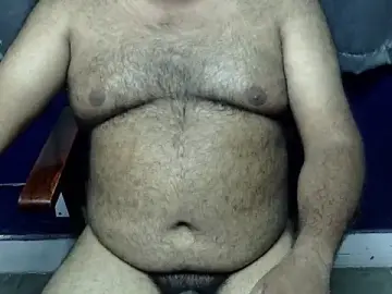 Stripchat Sex Cam of hairysubcub_70