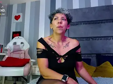 Stripchat Live Sex Cam of Julianewell