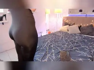 Xlovecam Private Sex Chat of IsabelKiss