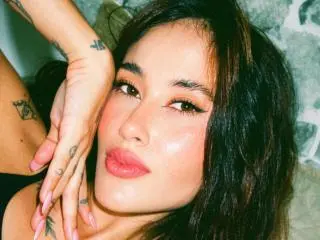 Xlovecam Sex Chat of HarleyRoods