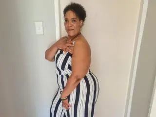 Xlovecam Adult Video Chat of CaramelHugeAss