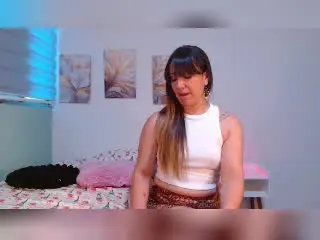 Xlovecam Sex Chat of RoxanneBlair