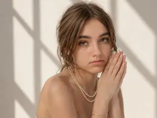 Xlovecam Sex Cam of BessBetak