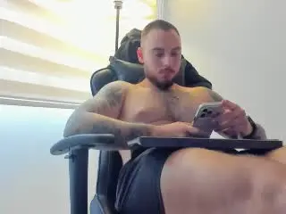 Xlovecam Adult Video Chat of FrankJones
