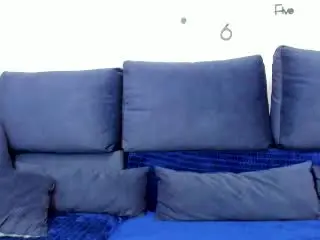 Xlovecam Free Live Porn of VanessaSquirtt