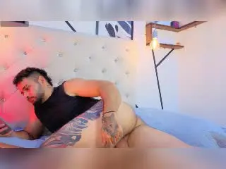 Xlovecam Best Webcam of AryanBrown