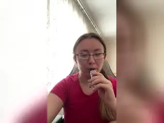 Xlovecam Sex Cam of Meeranda