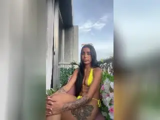 Xlovecam Free Live Porn of MaryAndy