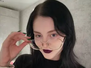 Xlovecam Best Webcam of MakedaRiedell