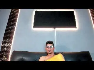 Xlovecam Sex Cam of SexSauvage69