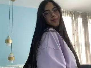 Xlovecam Free Porn Cam of CurvyBuff