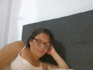 Xlovecam Live Porn of EstelaHot