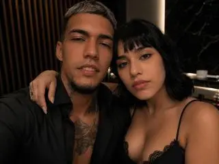 Xlovecam Live Sex Cam of SamanthaAndJhon