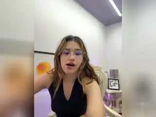 Xlovecam Free Live Porn of ElodieGardner