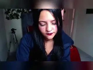 Xlovecam Free Porn Cam of ViolettaSquirt