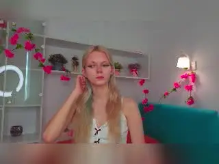 Xlovecam Sex Chat of DierdreLorenzano