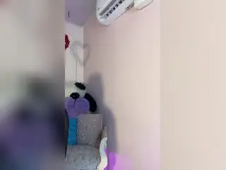 Xlovecam Live Porn of CelesteMorel