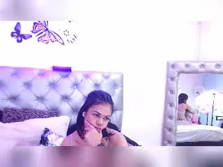 Xlovecam Watch Live Sex Cams of TarahDustin