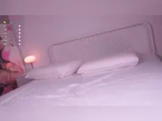 Xlovecam Live Sex of SexyBellaTs