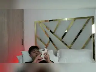 Xlovecam Watch Live Sex Cams of DevinHunter