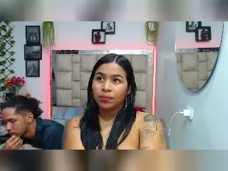 Xlovecam Adult Video Chat of MollyXDamiam