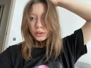 Xlovecam Adult Webcam of PreciousKinatyan